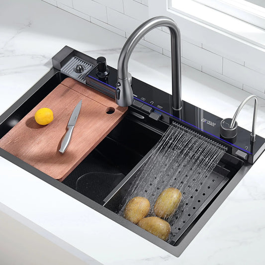 حوض مطبخ مزود بحنفيتين لشلال المياه وشاشة رقمية لدرجة الحرارة وإضاءة LED